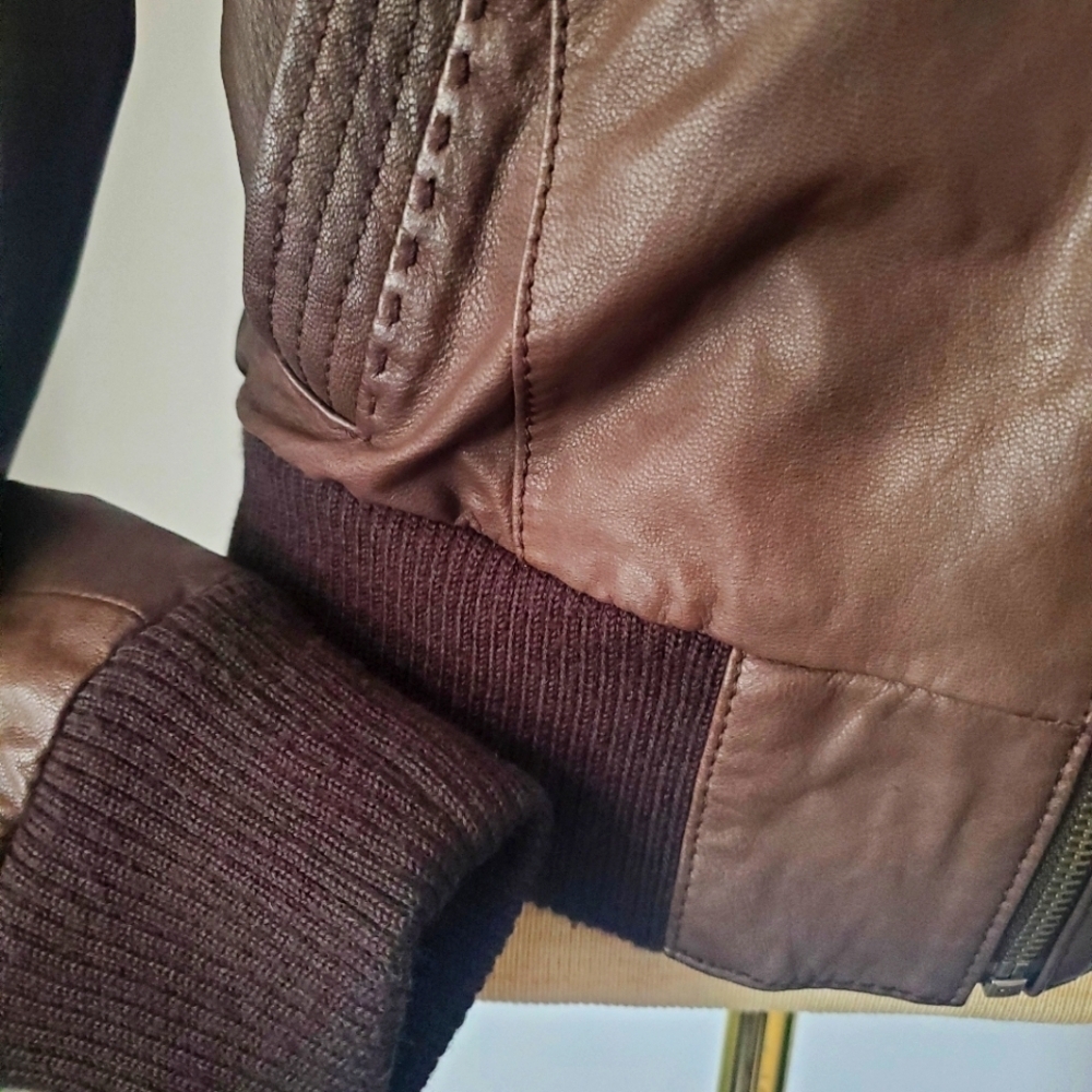 Danier fitted leather and  wool brown jacket. Size xs - Picture 5 of 10